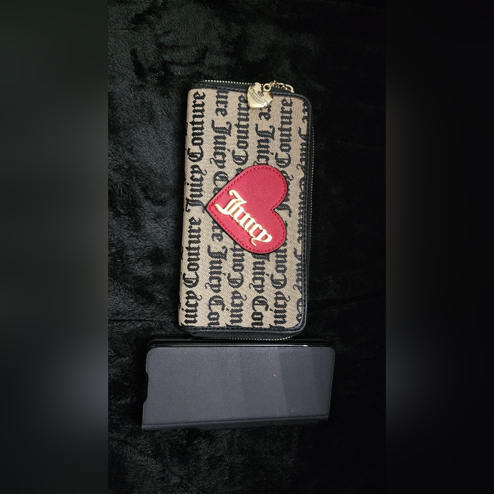 Juicy Couture wallet